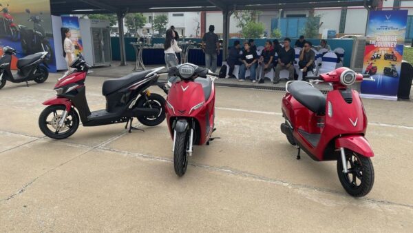 VinFast mang loạt xe máy điện mới sang Indonesia, dùng một thứ ngoài giá bán để cạnh tranh xe xăng