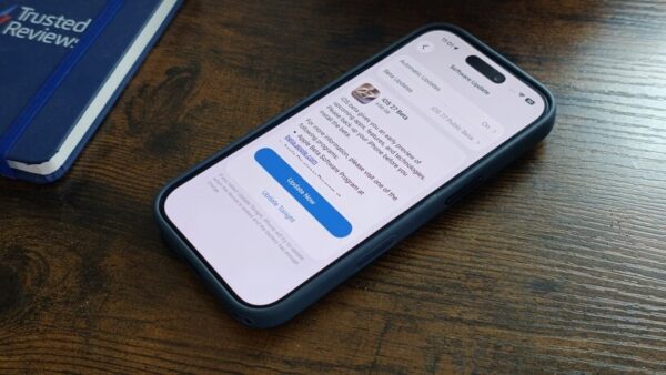iOS 27 bản ‘ổn định’ đầu tiên ra mắt, Siri thông minh hơn, app chạy nhanh hơn 30%